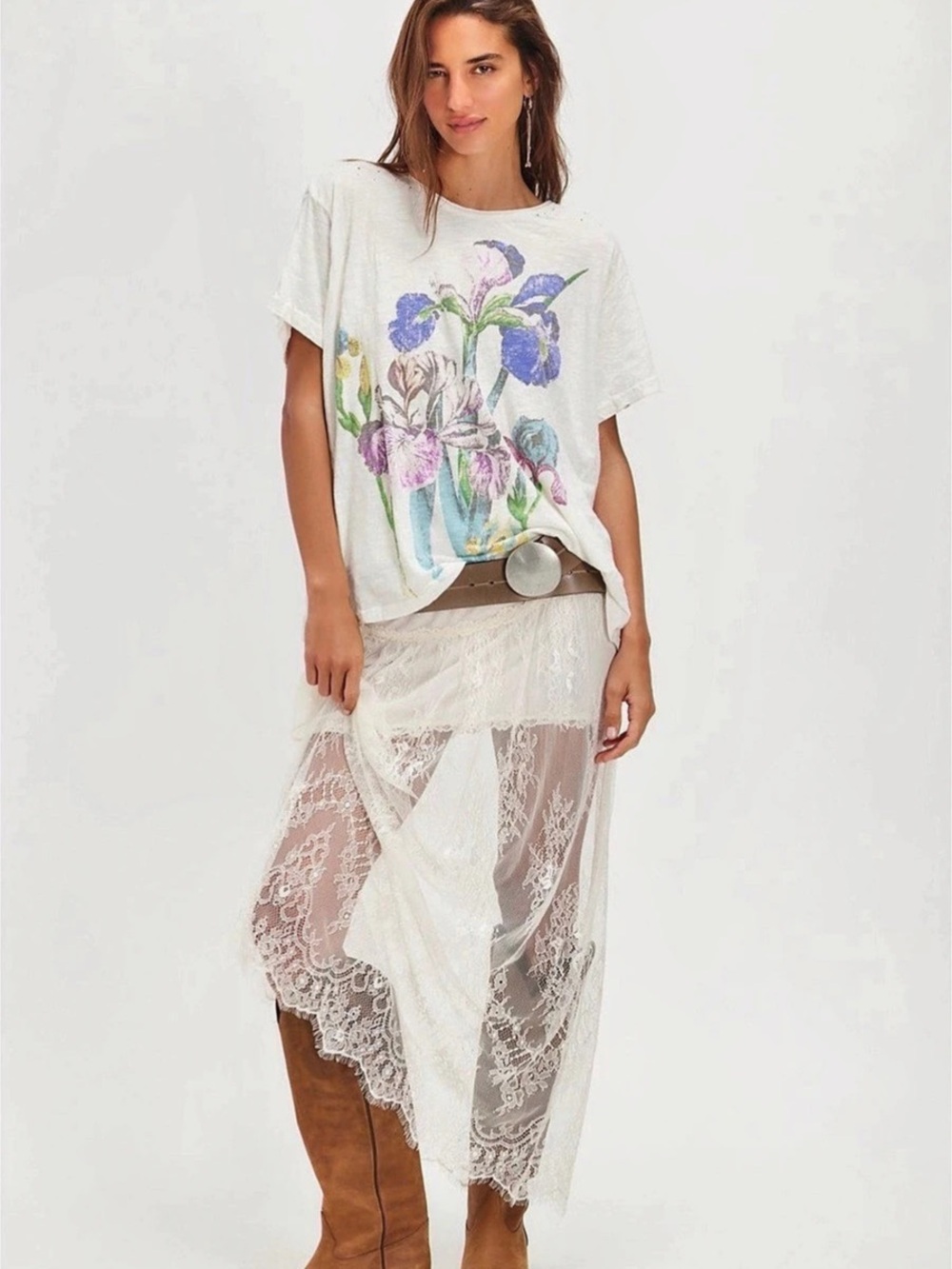 Magnolia Pearl Iris Tee Floral Graphic White & Blue